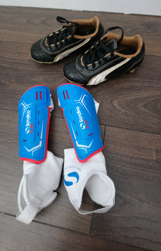 infant size 5 football boots